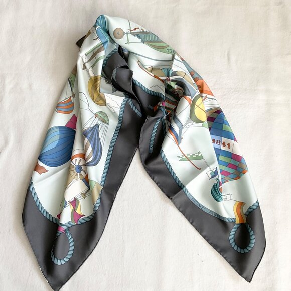 NWOT no box Hermes grey bright multicolor balloons square silk scarf 89 by 88 cm - Picture 4 of 5